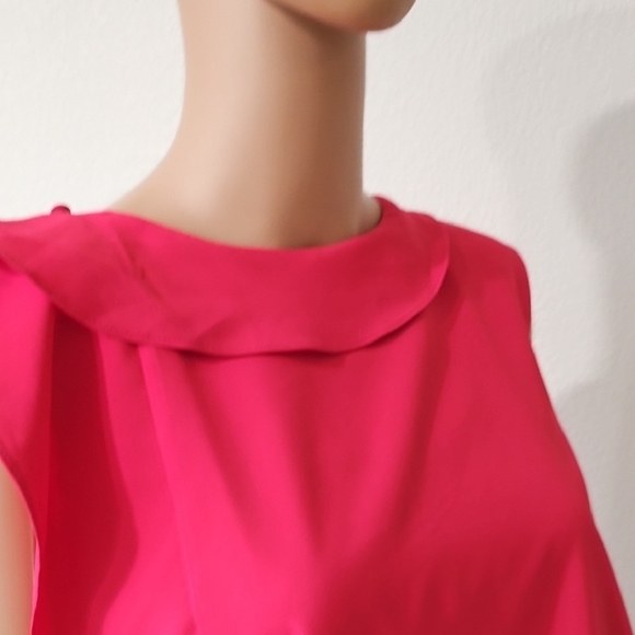 Elegant Pink Sleeveless Blouse - Picture 4 of 8